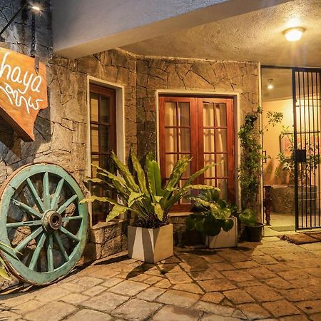 קנדי Gruhaya Boutique Villa מראה חיצוני תמונה